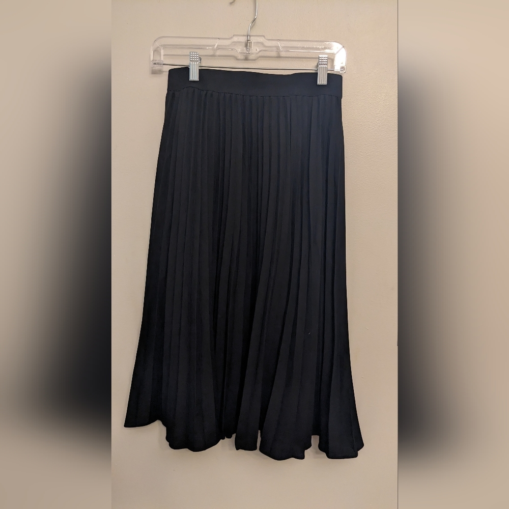 COPY - Black midi pleated skirt